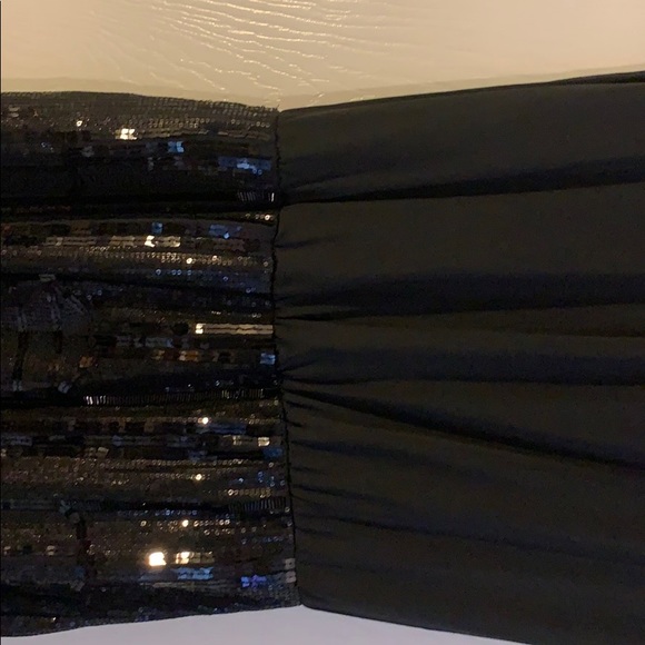 Dress - Picture 4 of 5